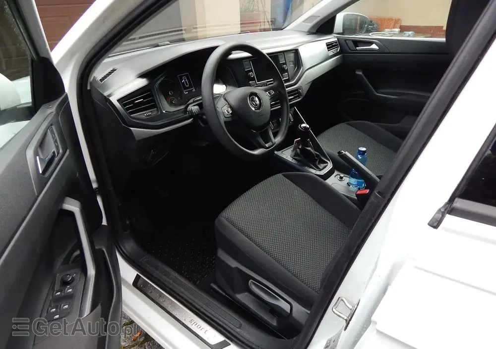 VOLKSWAGEN Polo 1.0 TSI Trendline