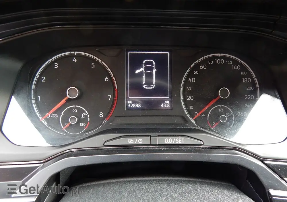 VOLKSWAGEN Polo 1.0 TSI Trendline