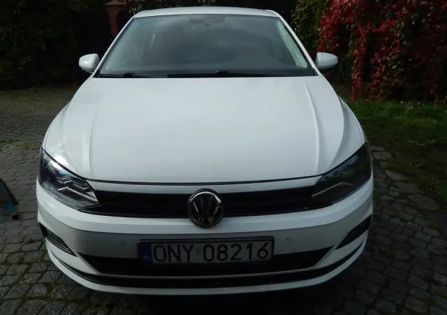 VOLKSWAGEN Polo 1.0 TSI Trendline