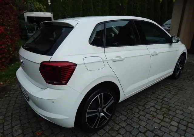 VOLKSWAGEN Polo 1.0 TSI Trendline
