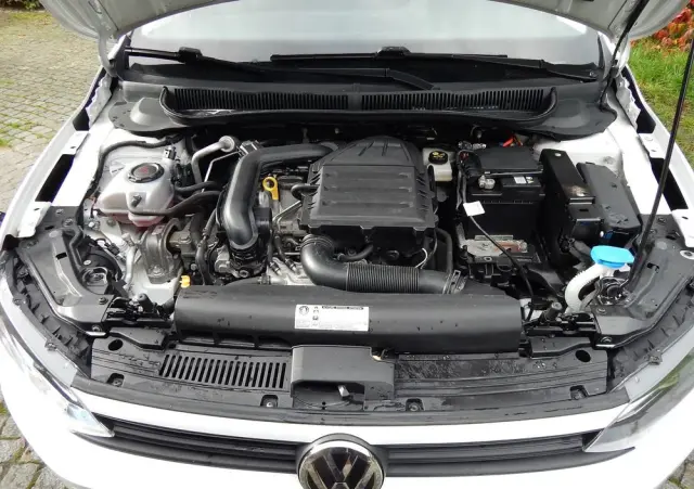 VOLKSWAGEN Polo 1.0 TSI Trendline