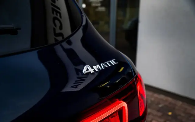 MERCEDES-BENZ GLC 220 d 4-Matic