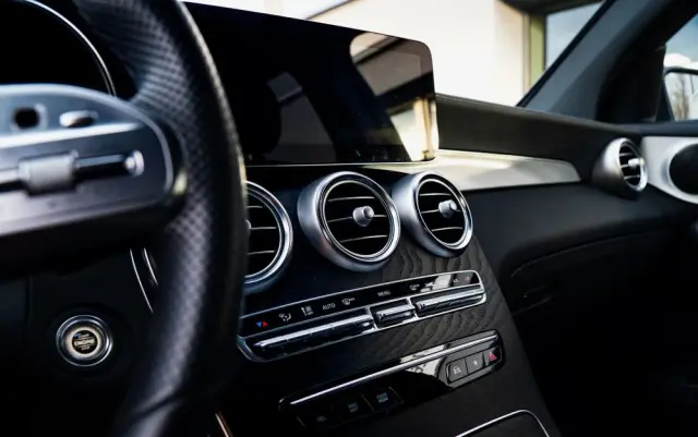 MERCEDES-BENZ GLC 220 d 4-Matic