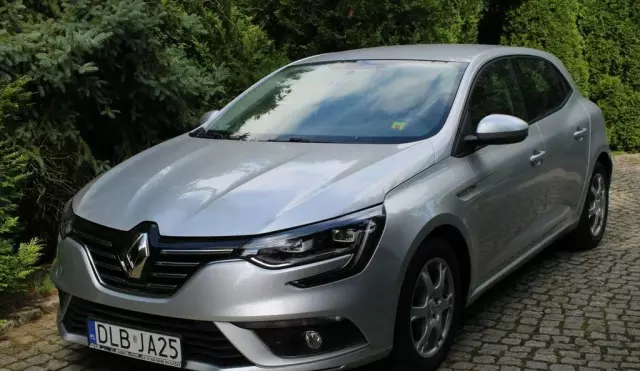 RENAULT Megane 