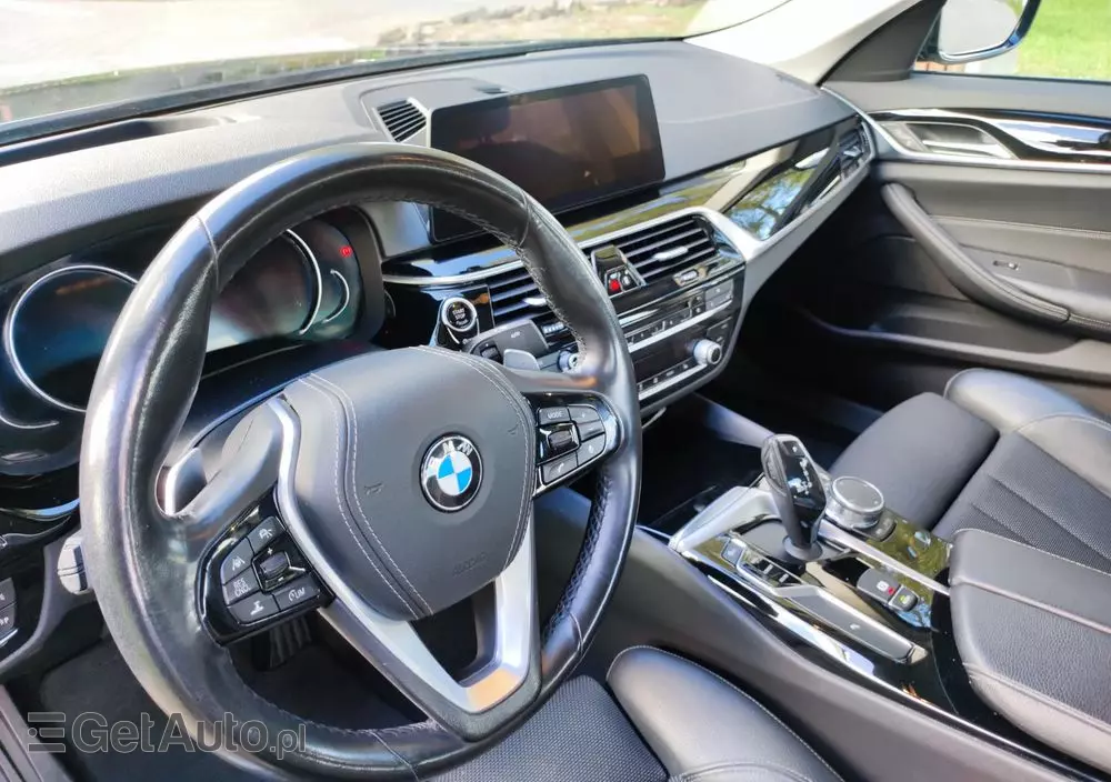 BMW Seria 5 530d Sport Line sport