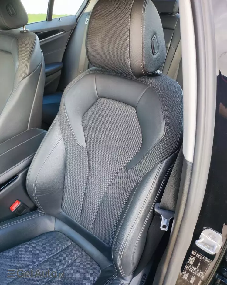 BMW Seria 5 530d Sport Line sport