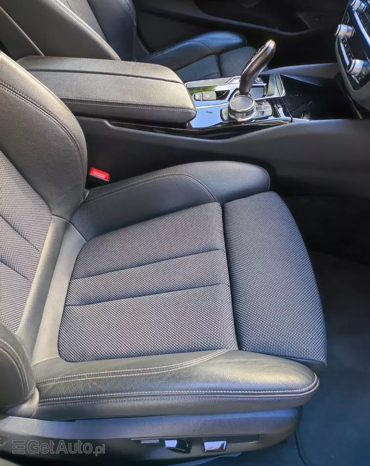 BMW Seria 5 530d Sport Line sport