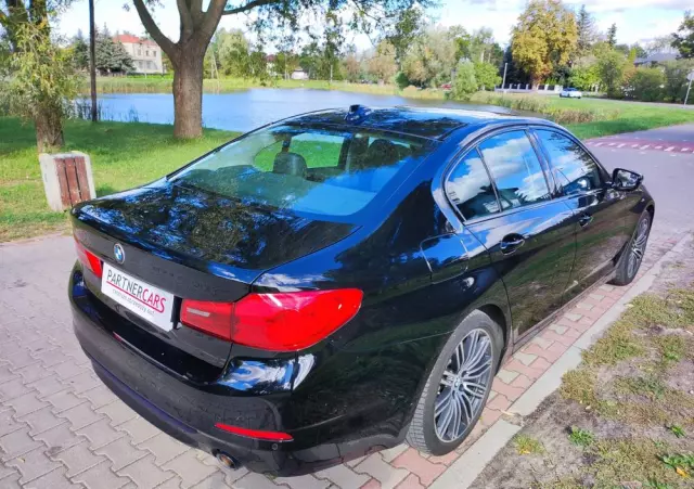 BMW Seria 5 530d Sport Line sport