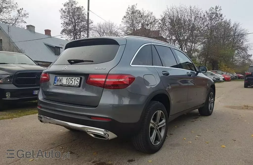 MERCEDES-BENZ GLC 