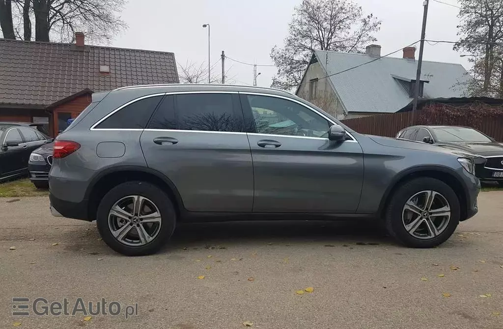 MERCEDES-BENZ GLC 