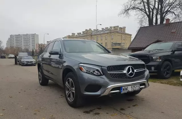MERCEDES-BENZ GLC 