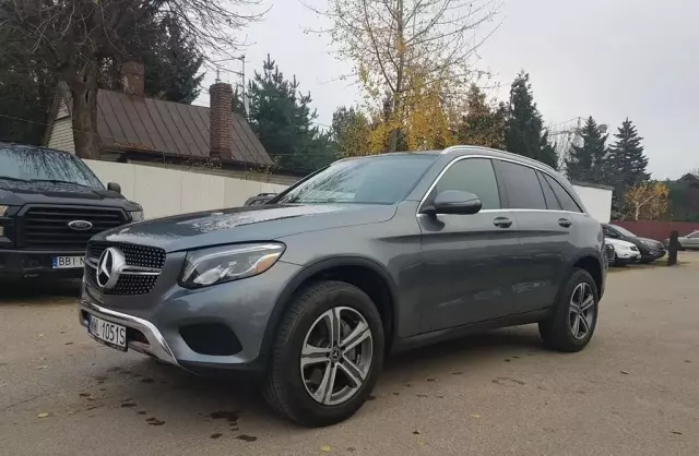 MERCEDES-BENZ GLC 