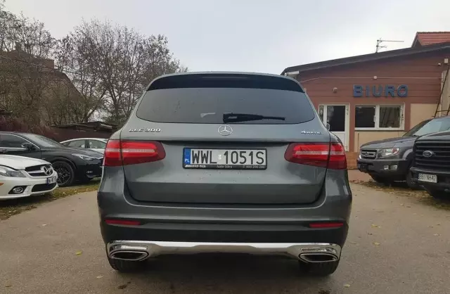 MERCEDES-BENZ GLC 