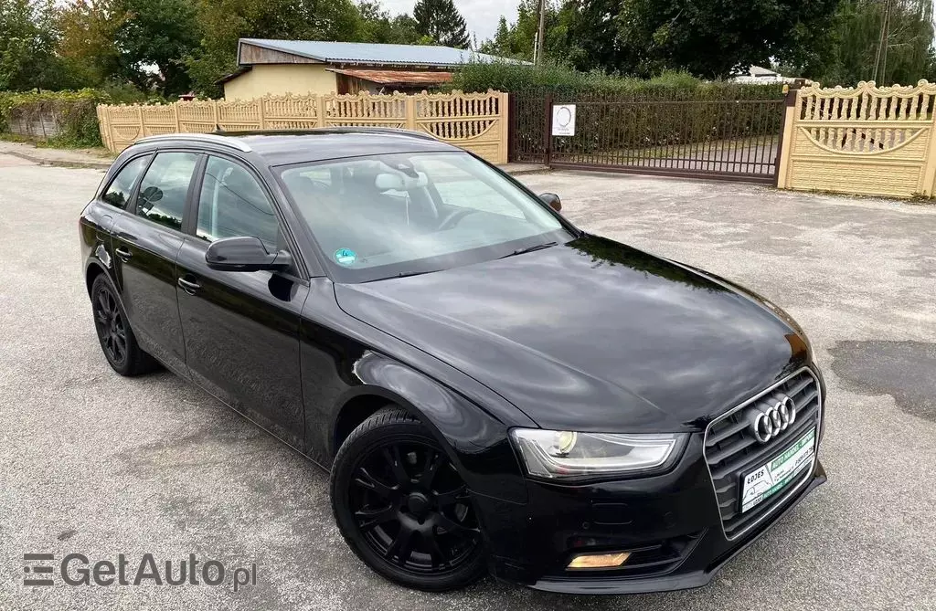 AUDI A4 