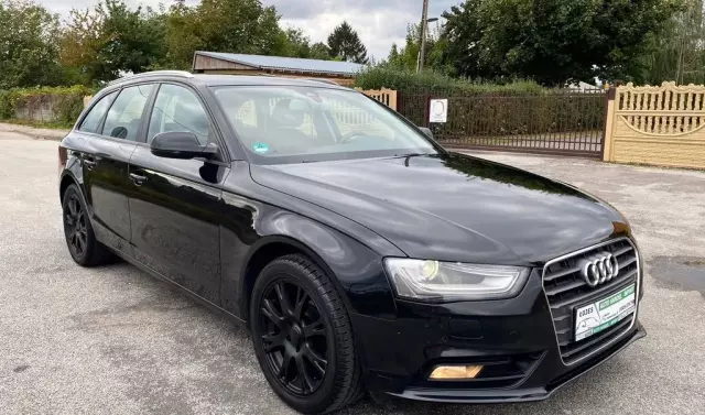 AUDI A4 