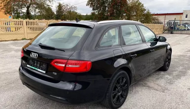 AUDI A4 