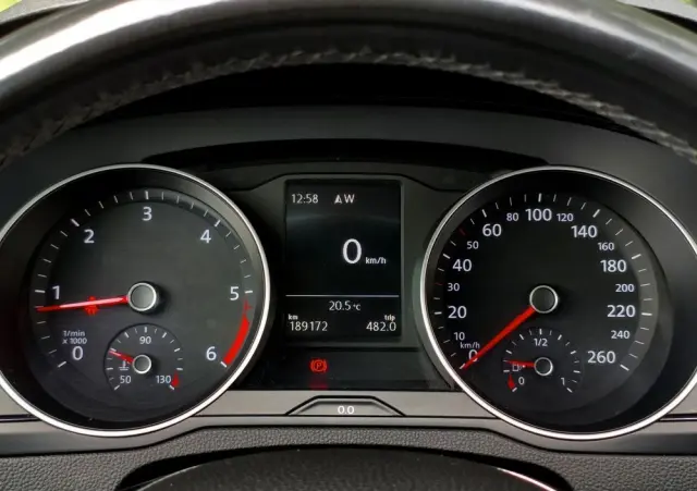 VOLKSWAGEN Passat 1.6 TDI BMT City