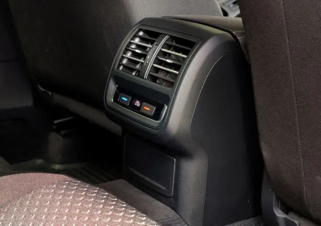 VOLKSWAGEN Passat 1.6 TDI BMT City