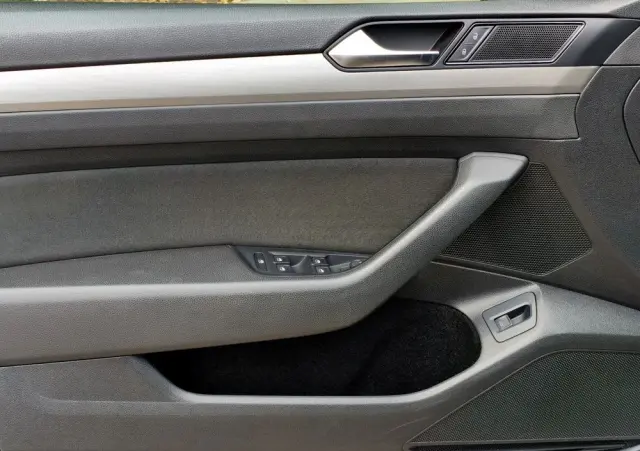 VOLKSWAGEN Passat 1.6 TDI BMT City