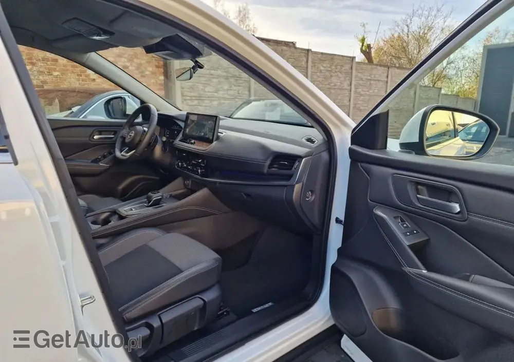 NISSAN Qashqai 1.3 DIG-T MHEV Xtronic N-Connecta