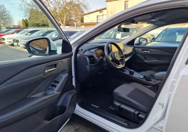 NISSAN Qashqai 1.3 DIG-T MHEV Xtronic N-Connecta