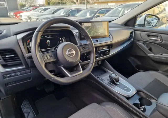 NISSAN Qashqai 1.3 DIG-T MHEV Xtronic N-Connecta