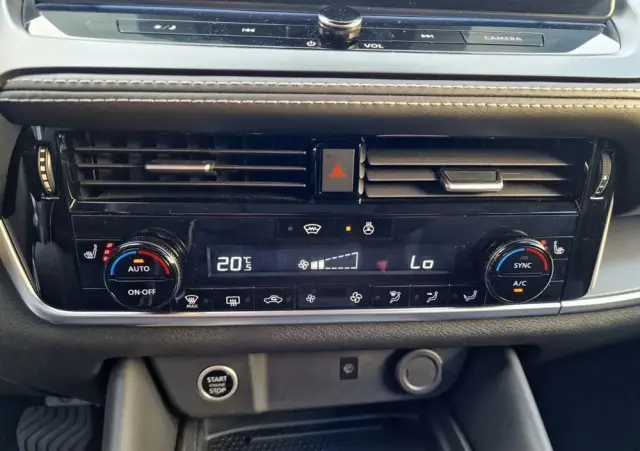 NISSAN Qashqai 1.3 DIG-T MHEV Xtronic N-Connecta