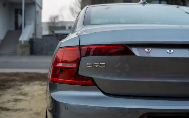 VOLVO S90 D3 Geartronic Momentum