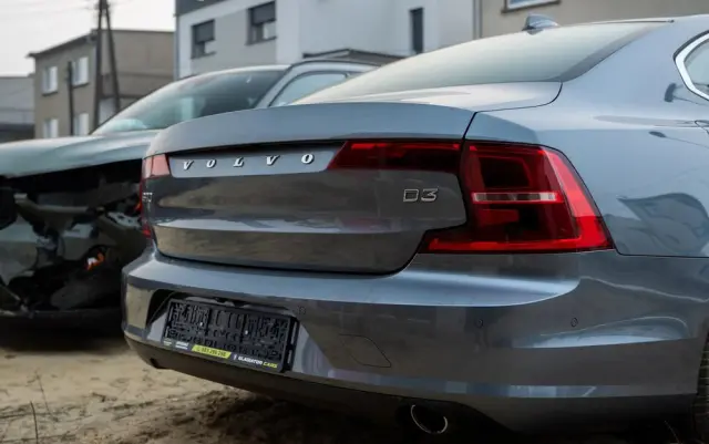 VOLVO S90 D3 Geartronic Momentum