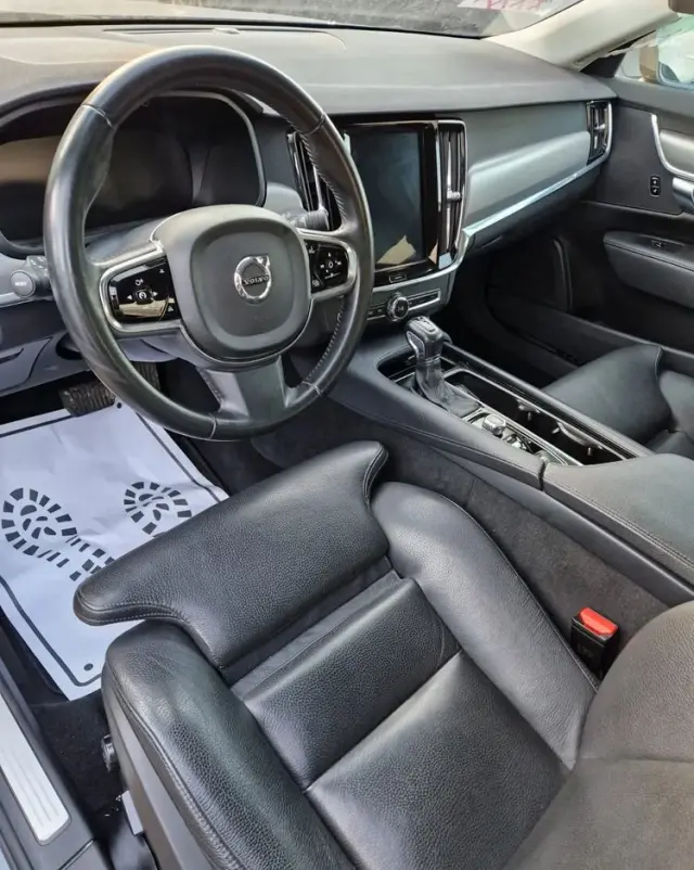 VOLVO S90 D3 Geartronic Momentum