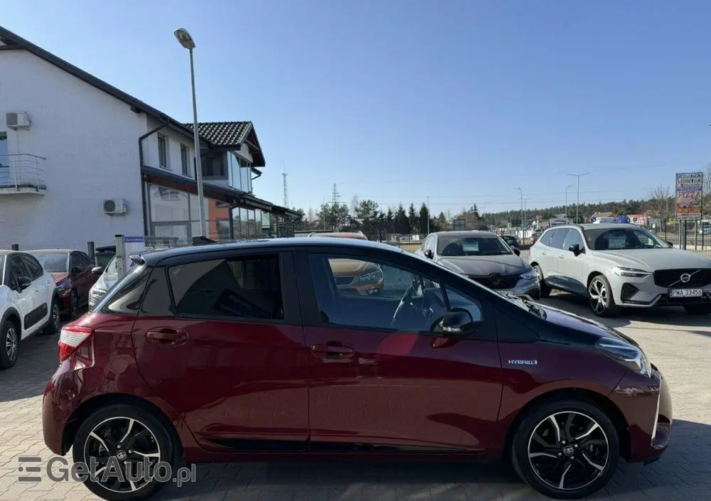 TOYOTA Yaris 