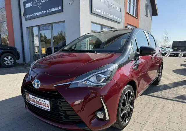 TOYOTA Yaris 