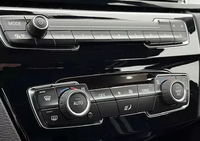 BMW X1 XDrive25e Advantage