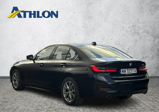 BMW Seria 3 318i Sport Line