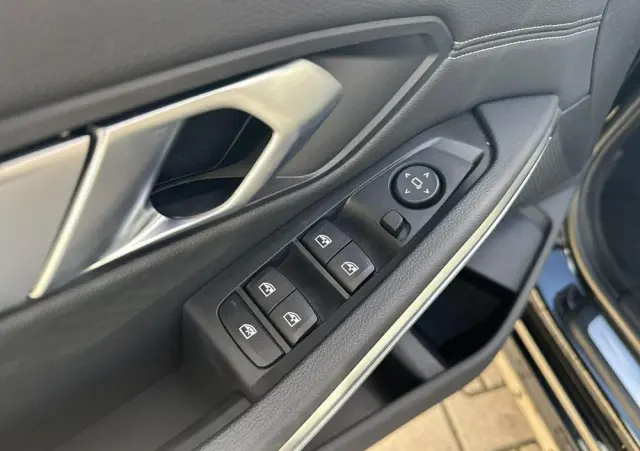 BMW Seria 3 318i Sport Line