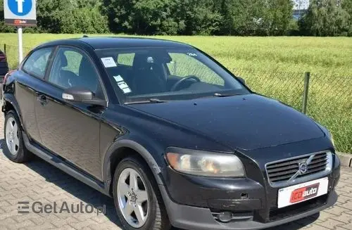 VOLVO C30 
