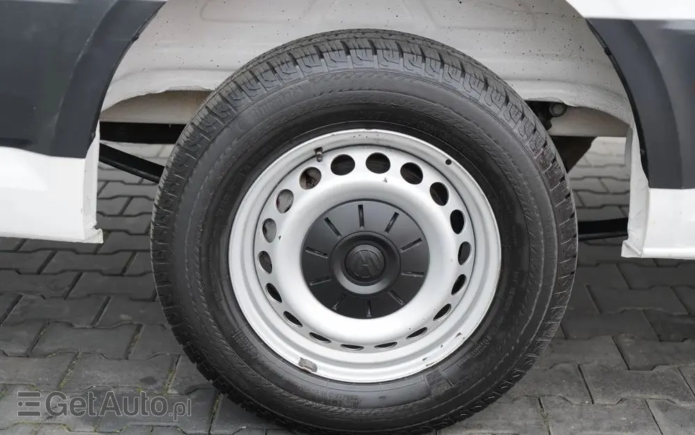 VOLKSWAGEN CRAFTER  / 2.0 D / FURGON BLASZAK / DMC: 3500 KG / 2018 ROK / SPROWADZONY / PO KONTRAKCIE SERWISOWYMN 
