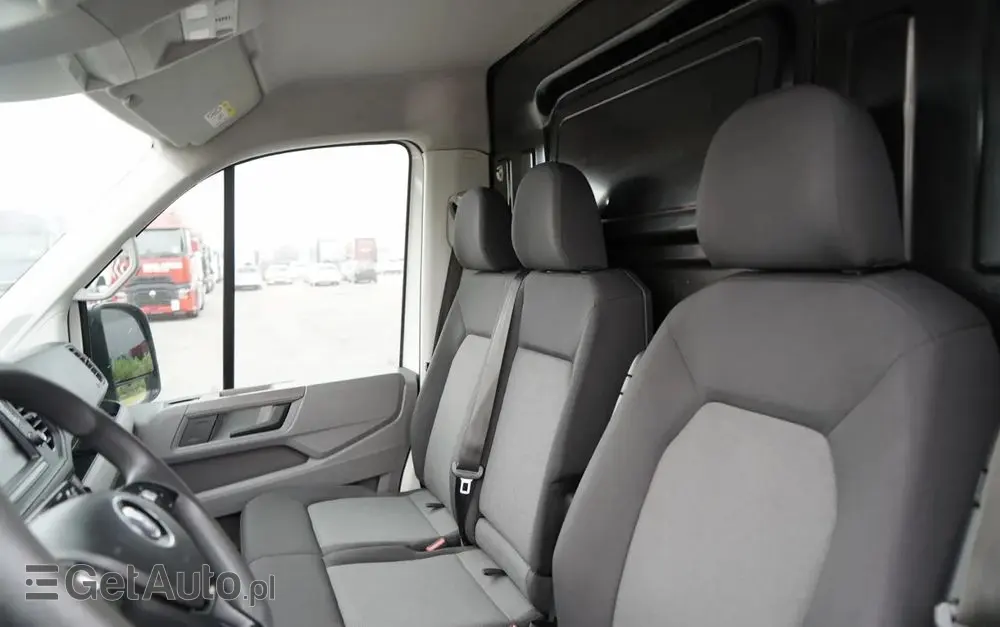 VOLKSWAGEN CRAFTER  / 2.0 D / FURGON BLASZAK / DMC: 3500 KG / 2018 ROK / SPROWADZONY / PO KONTRAKCIE SERWISOWYMN 