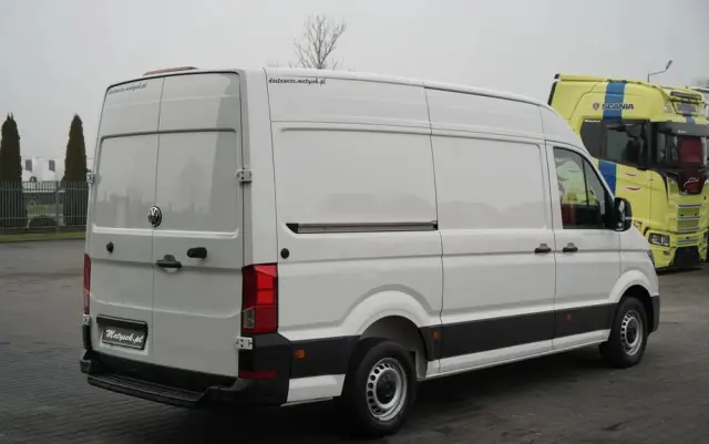 VOLKSWAGEN CRAFTER  / 2.0 D / FURGON BLASZAK / DMC: 3500 KG / 2018 ROK / SPROWADZONY / PO KONTRAKCIE SERWISOWYMN 