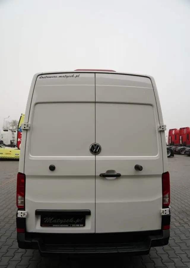 VOLKSWAGEN CRAFTER  / 2.0 D / FURGON BLASZAK / DMC: 3500 KG / 2018 ROK / SPROWADZONY / PO KONTRAKCIE SERWISOWYMN 
