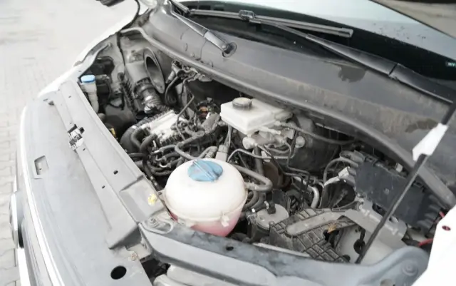 VOLKSWAGEN CRAFTER  / 2.0 D / FURGON BLASZAK / DMC: 3500 KG / 2018 ROK / SPROWADZONY / PO KONTRAKCIE SERWISOWYMN 