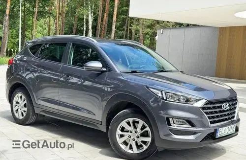 HYUNDAI Tucson 