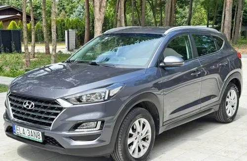 HYUNDAI Tucson 