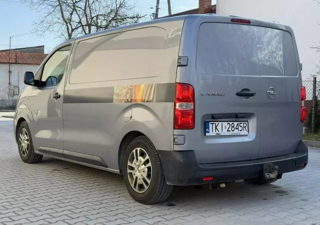 OPEL Vivaro 