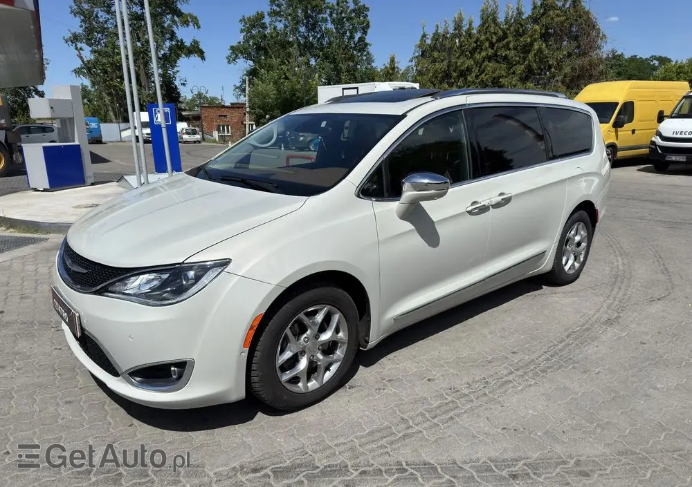 CHRYSLER Pacifica 