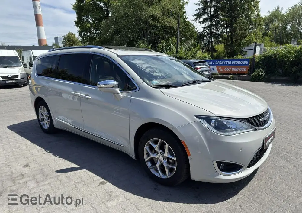 CHRYSLER Pacifica 