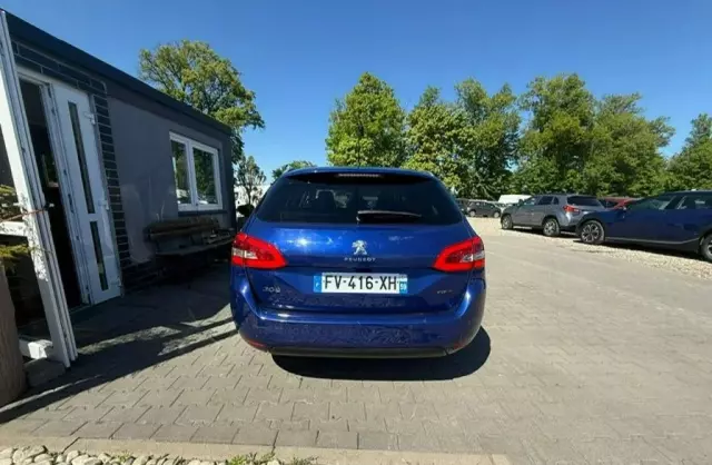PEUGEOT 308 