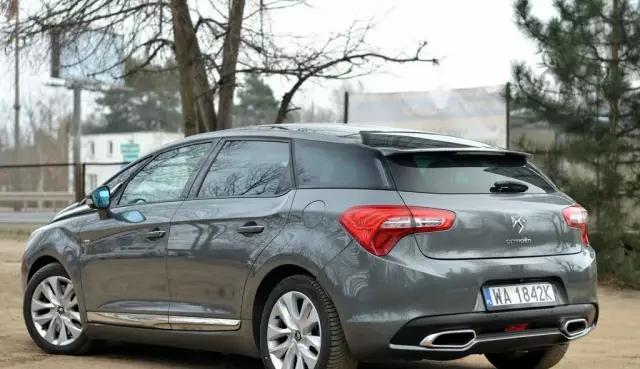 CITROEN DS5 