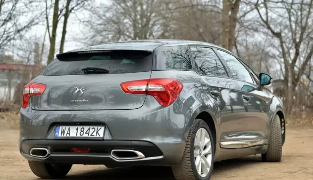 CITROEN DS5 
