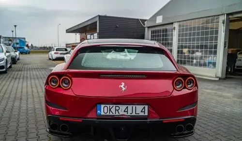 FERRARI Gtc4 
